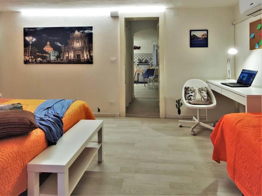 Central Apartments Mezzanine - 1 Min To Via Etnea Aeroporto di Catania Fontana Rossa Esterno foto